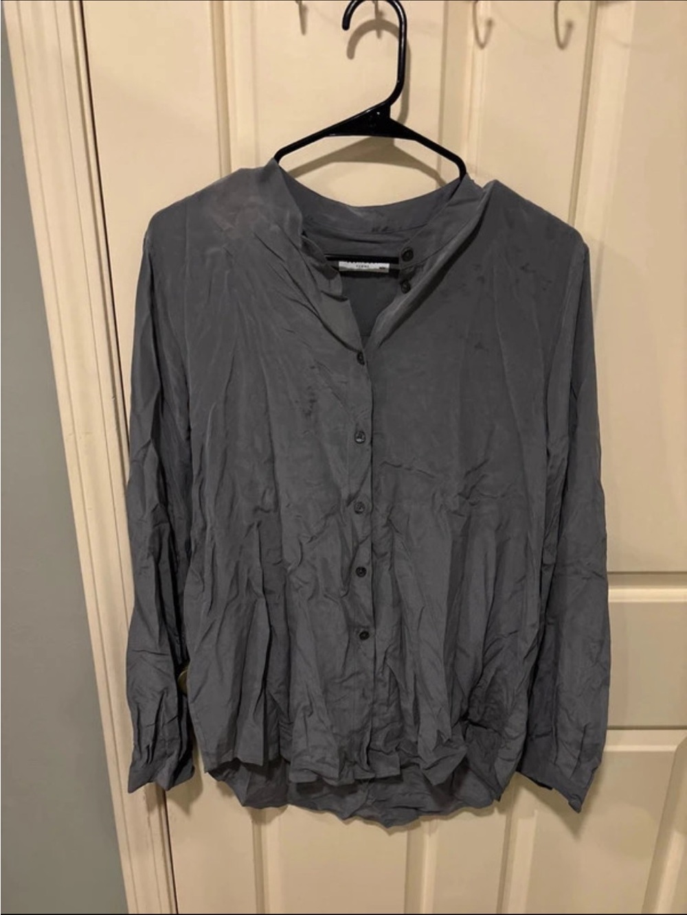 Women’s Gray Button-Up Shirt - Silk Long Sleeve